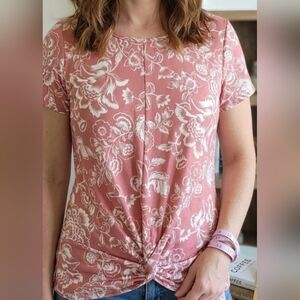 Wilde Dark Pink Careerwear Top Floral Pattern Patriotic‎ Size Large